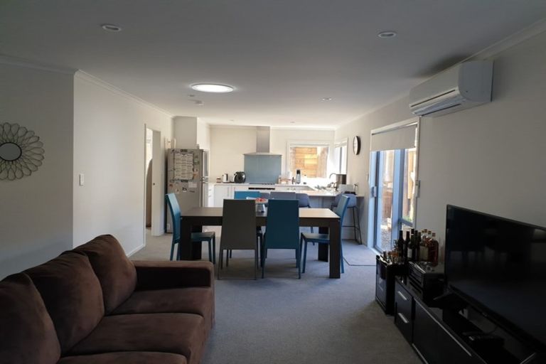 Photo of property in 214 Navigation Drive, Whitby, Porirua, 5024