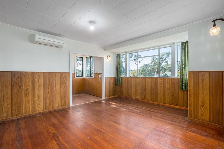 Photo of property in 24 Martin Street, Ranui, Porirua, 5024