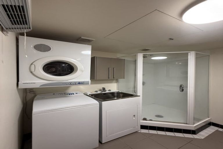 Photo of property in 50c Hawker Street, Mount Victoria, Wellington, 6011