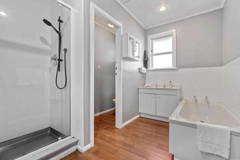 Photo of property in 6 Hobson Place, Solway, Masterton, 5810