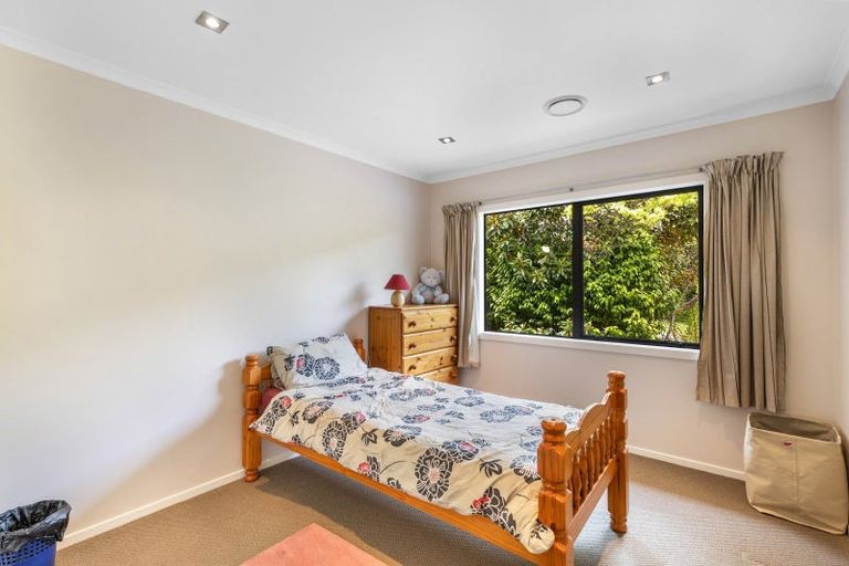 Photo of property in 11a Montrose Place, Highlands Park, New Plymouth, 4312