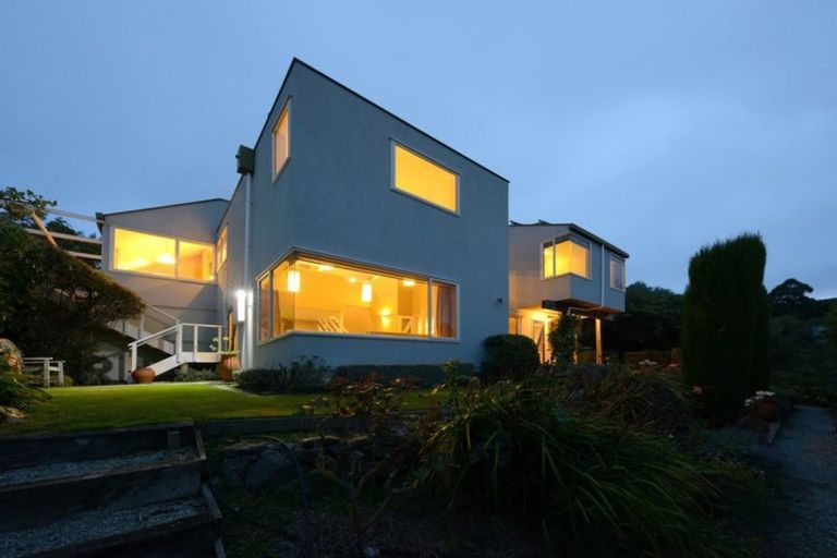 Photo of property in 2 Derrynane Lane, Cashmere, Christchurch, 8022