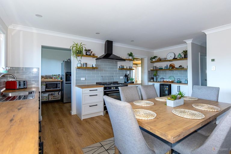 Photo of property in 1 Campbell Street, Geraldine, 7930