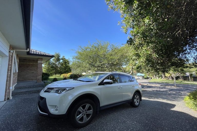 Photo of property in 83 Te Wharau Drive, Greenhithe, Auckland, 0632