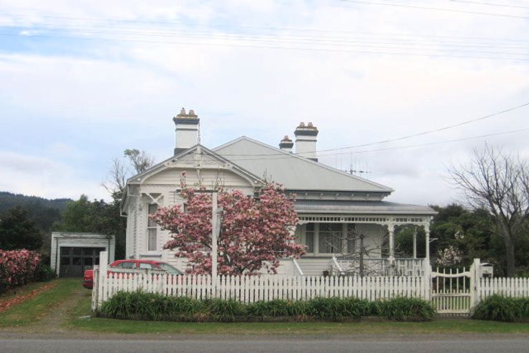 Photo of property in 756 Rings Road, Coromandel, 3506