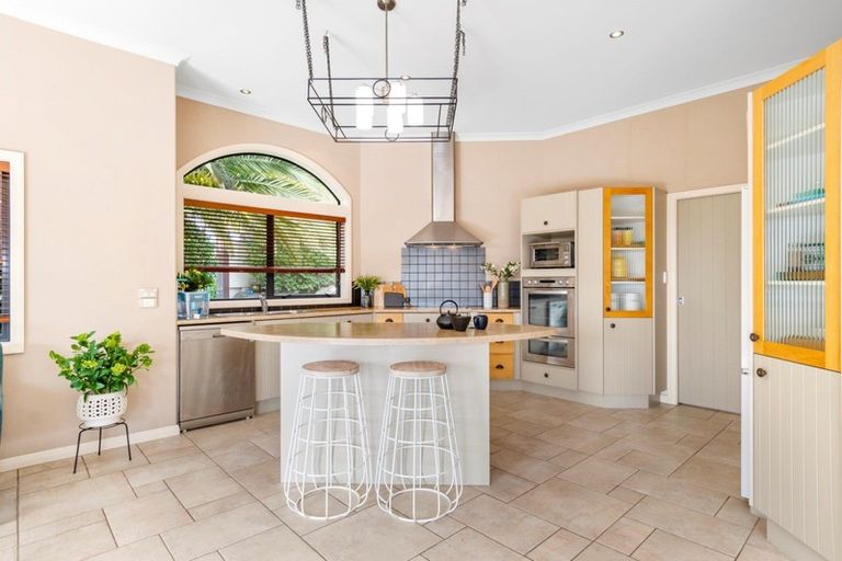 Photo of property in 2 Eyres Place, Ohauiti, Tauranga, 3112