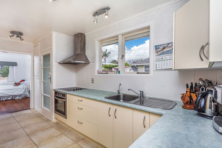 Photo of property in 29 Strid Road, Te Atatu South, Auckland, 0610