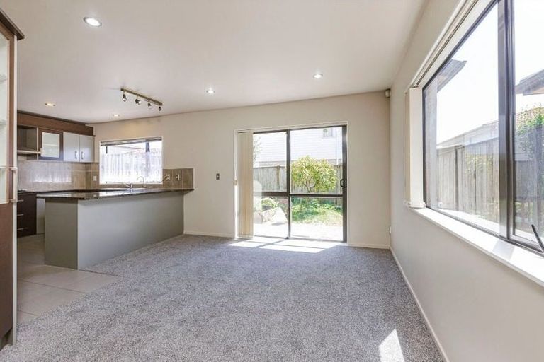 Photo of property in 31 Janway Avenue, Flat Bush, Auckland, 2016
