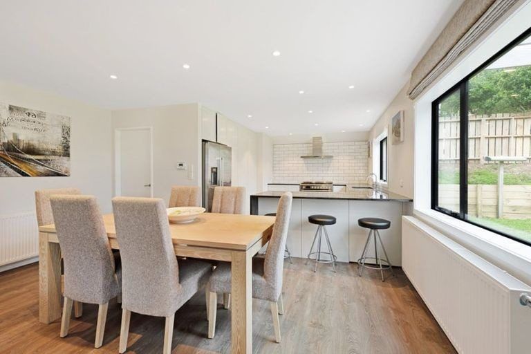 Photo of property in 20 Shastri Terrace, Khandallah, Wellington, 6035