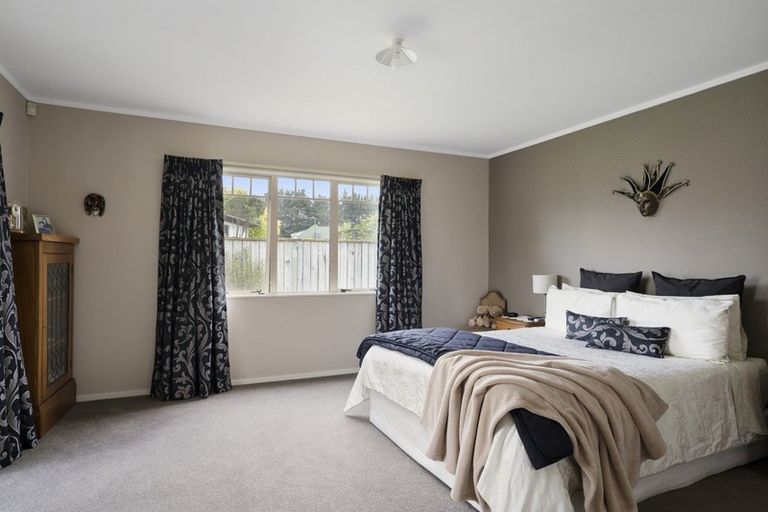 Photo of property in 12 Washington Parade, Milson, Palmerston North, 4414