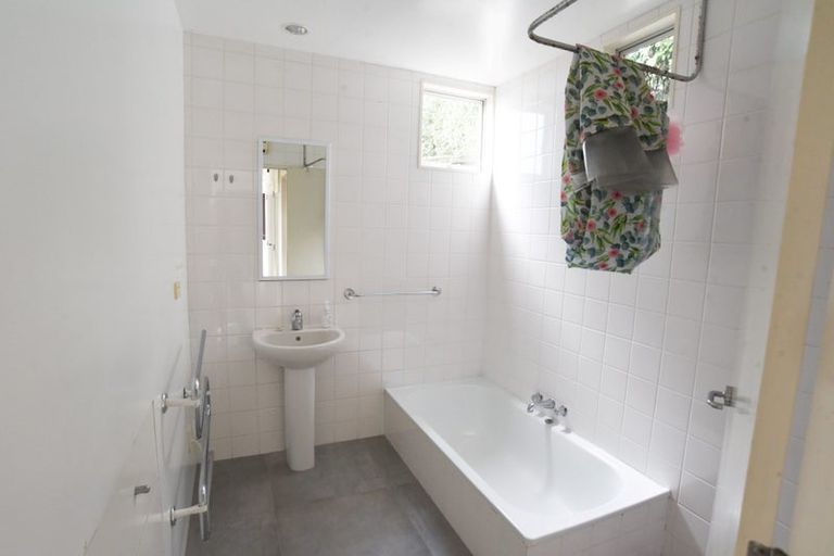 Photo of property in 23 Overdale Drive, Cashmere, Christchurch, 8022