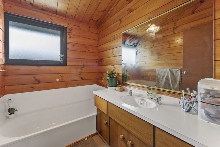 Photo of property in 3 Tasman Road, Otaki Beach, Otaki, 5512