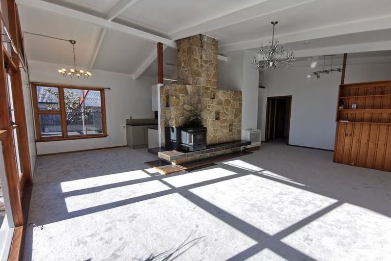 Photo of property in 5 Haslett Place, Upper Riccarton, Christchurch, 8041