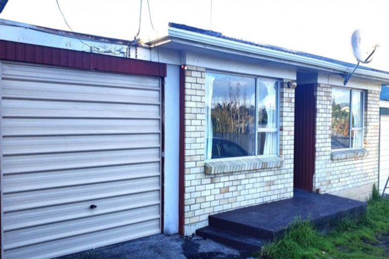 Photo of property in 3/4046 Great North Road, Glen Eden, Auckland, 0602