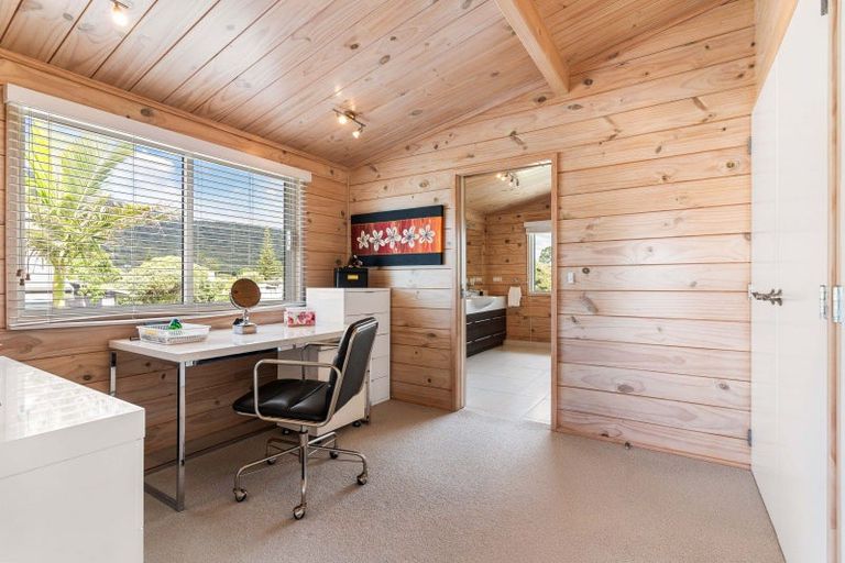 Photo of property in 28 Champion Place, Pauanui, Hikuai, 3579