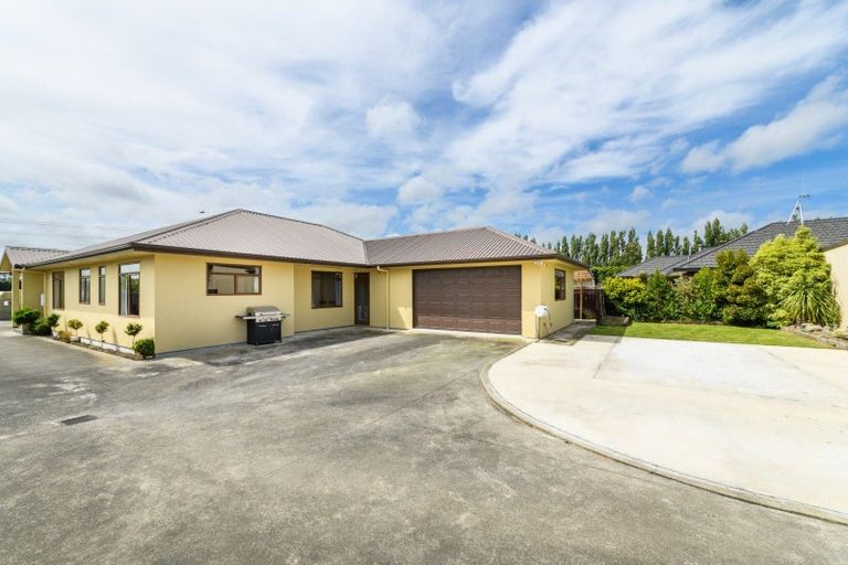 Photo of property in 196 Kelvin Grove Road, Kelvin Grove, Palmerston North, 4414