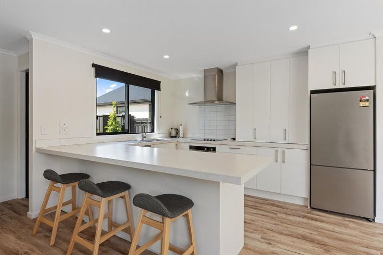 Photo of property in 16 Wimbledon Lane, Halswell, Christchurch, 8025