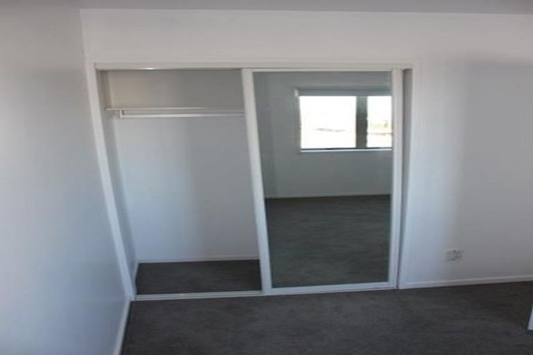 Photo of property in 8/10 Ruru Street, Eden Terrace, Auckland, 1021