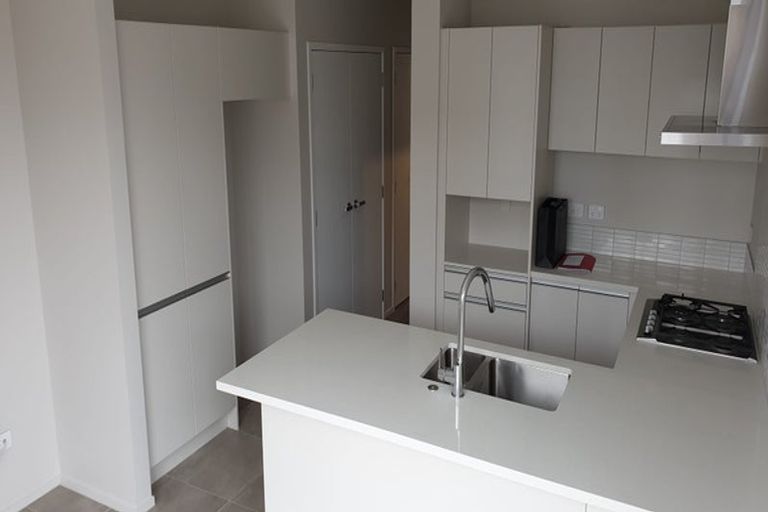 Photo of property in 25 Pukewhero Rise, Westgate, Auckland, 0614