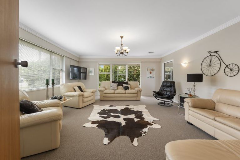 Photo of property in 3 Climie Crescent, Hawera, 4610