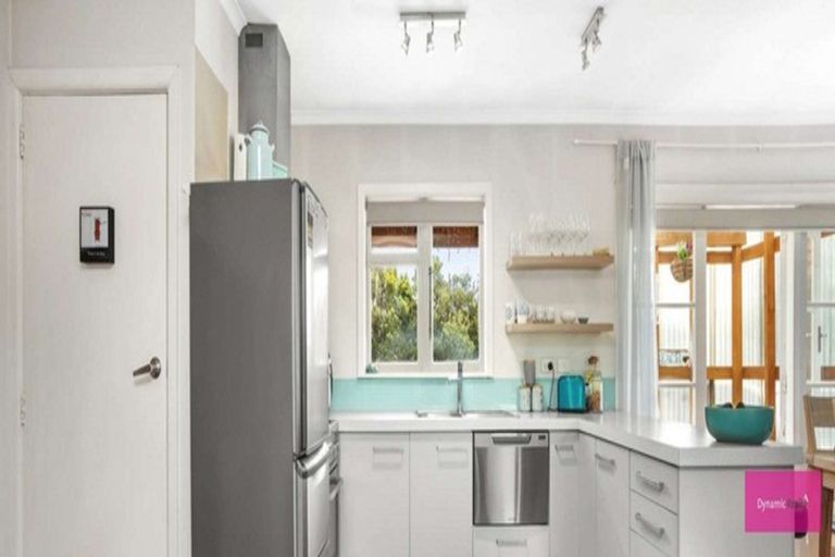 Photo of property in 19 Orrick Crescent, Avondale, Christchurch, 8061