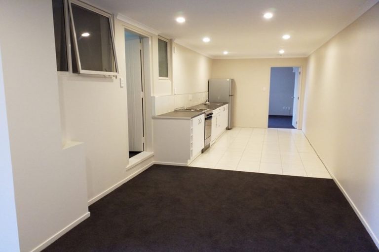 Photo of property in 9 Rangitane Street, Maupuia, Wellington, 6022