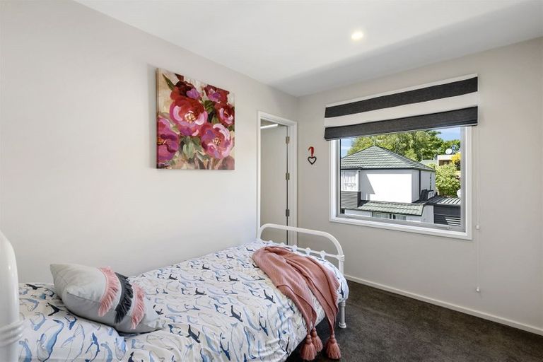 Photo of property in 35a Hewitts Road, Merivale, Christchurch, 8014