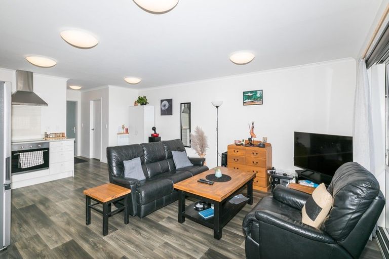 Photo of property in 19 Chiefs Court, Hamilton East, Hamilton, 3216