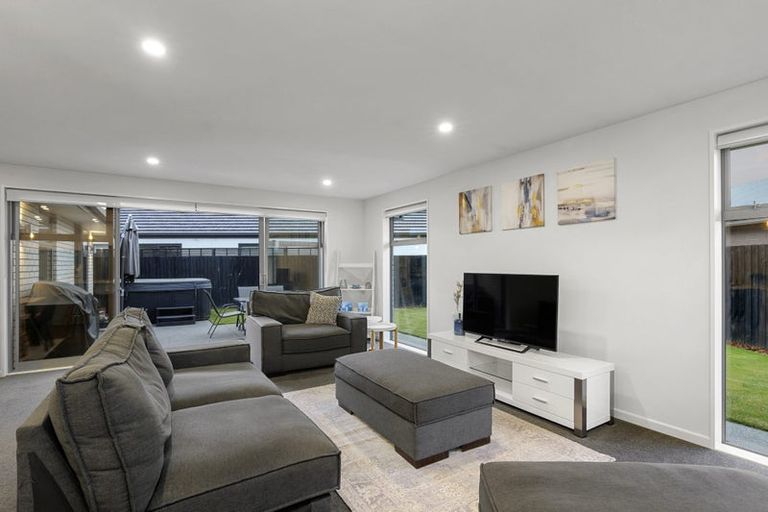 Photo of property in 7 Ciaran Close, Broomfield, Christchurch, 8042