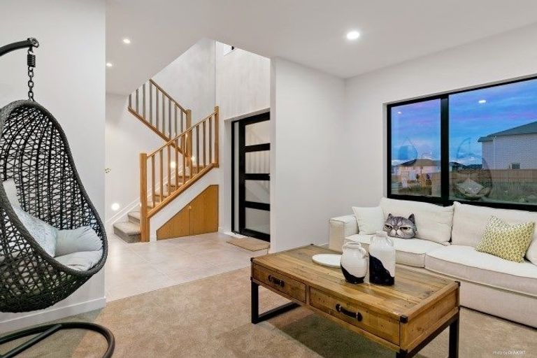 Photo of property in 36 Hikuawa Road, Flat Bush, Auckland, 2019