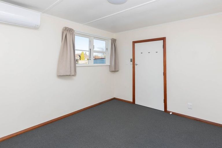 Photo of property in 21 Colvin Street, Westport, 7825