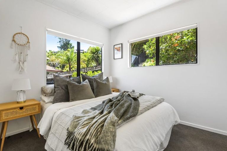 Photo of property in 2/59 Topliss Drive, Northcross, Auckland, 0632