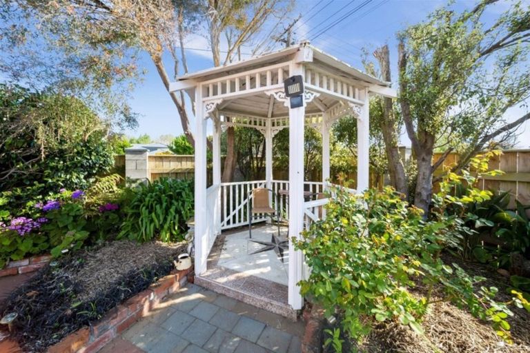 Photo of property in 4 Erin Street, Hawera, 4610