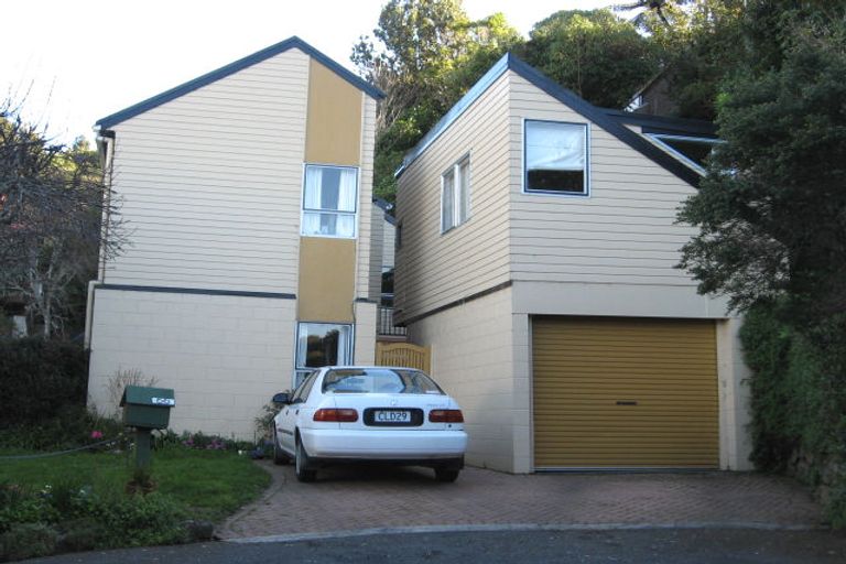 Photo of property in 66 Homewood Crescent, Karori, Wellington, 6012