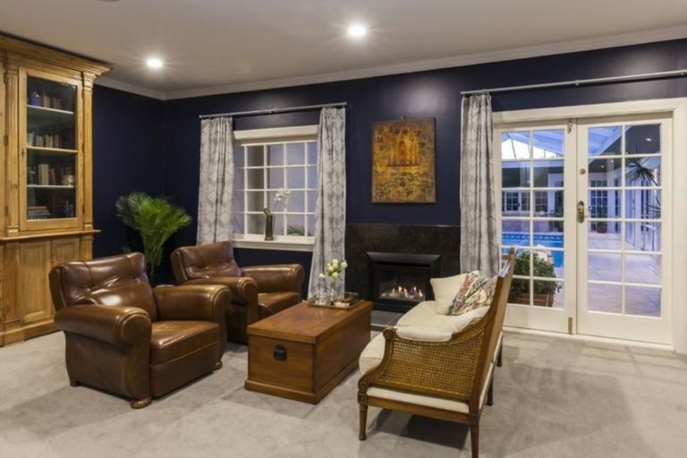 Photo of property in 9 Waiwetu Street, Fendalton, Christchurch, 8052