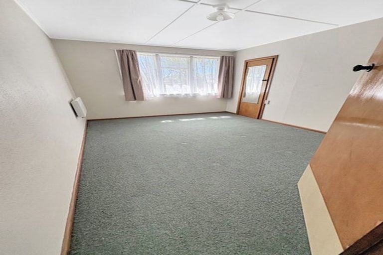 Photo of property in 40 Bibby Street, Waipawa, 4210