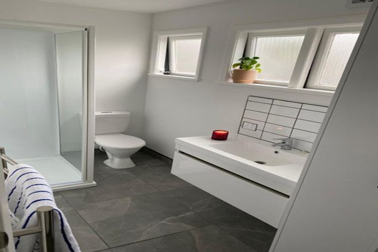 Photo of property in 5 Torquay Terrace, Newtown, Wellington, 6021