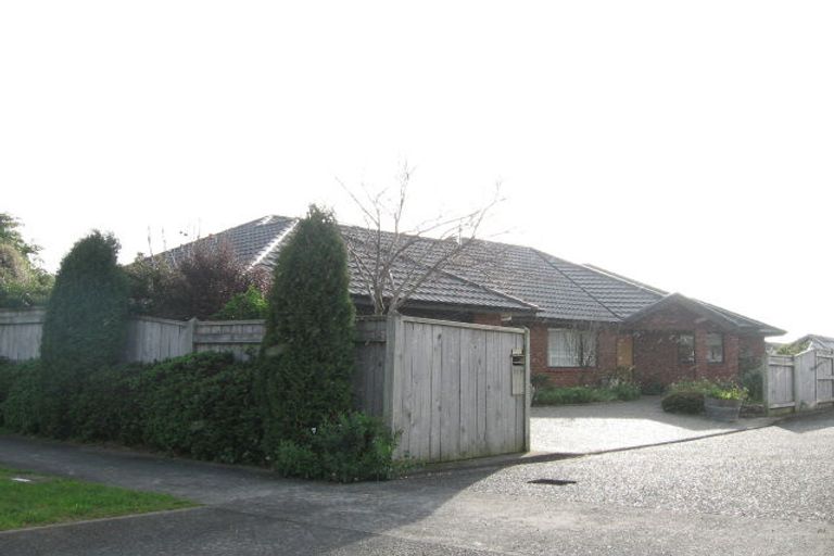 Photo of property in 119 Summerhill Drive, Fitzherbert, Palmerston North, 4410