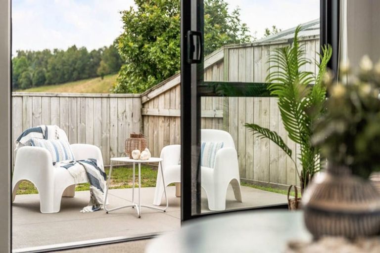 Photo of property in 12a Saint Hill Lane, Havelock North, 4130