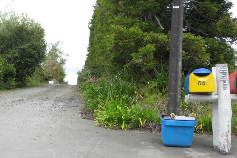 Photo of property in 645 State Highway 16, Kumeu, 0891