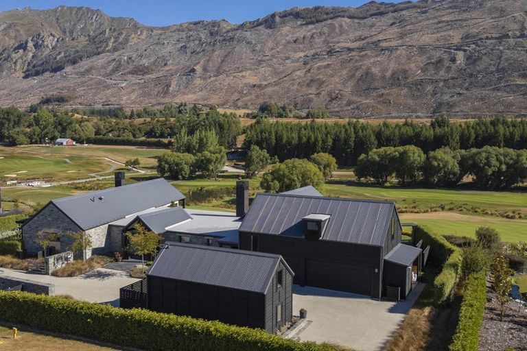 Photo of property in 11 Dalgleish Lane, Arrowtown, Queenstown, 9371