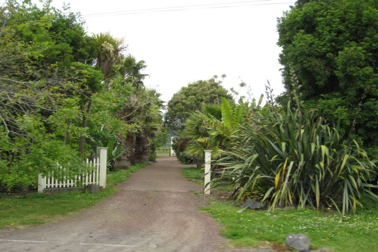 Photo of property in 173 Taha Road, Waimauku, 0881