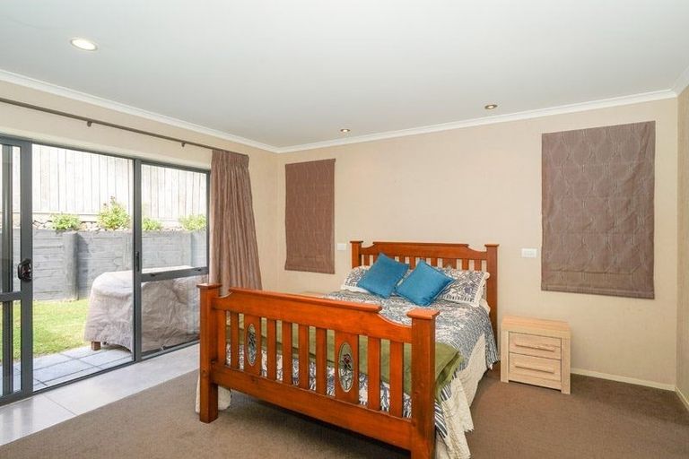 Photo of property in 18 Andre Rise, Stanmore Bay, Whangaparaoa, 0932
