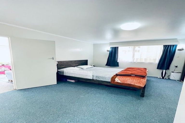 Photo of property in 7 Aratonga Avenue, Greenlane, Auckland, 1051