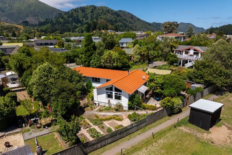 Photo of property in 14 The Anchorage, Waikawa, Picton, 7220