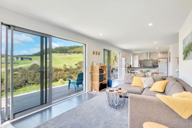 Photo of property in 98 Cameron Way, Makarau, Kaukapakapa, 0873