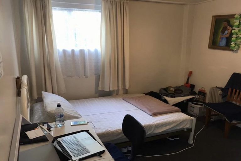 Photo of property in 118 Hillcrest Road, Hillcrest, Hamilton, 3216