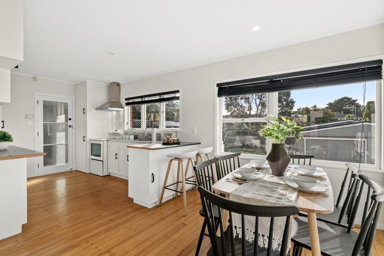 Photo of property in 23 Royston Street, Rosehill, Papakura, 2113