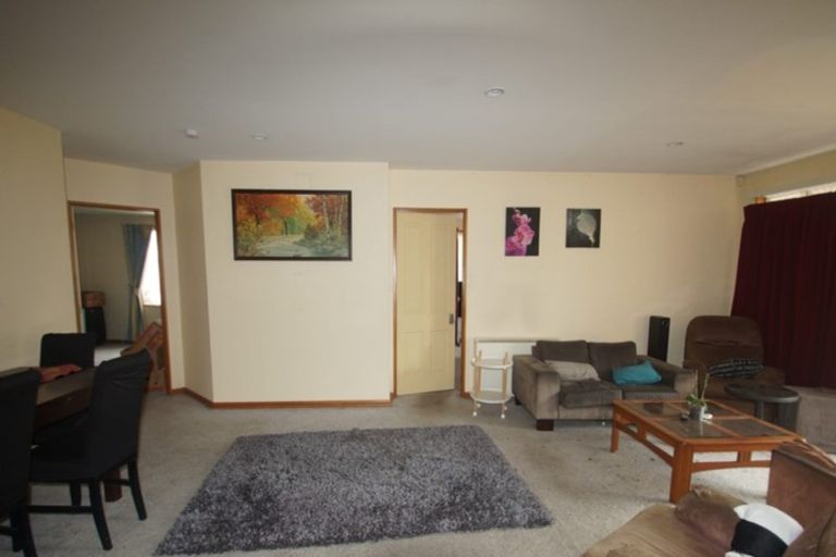 Photo of property in 52 Blue Gum Place, New Brighton, Christchurch, 8083