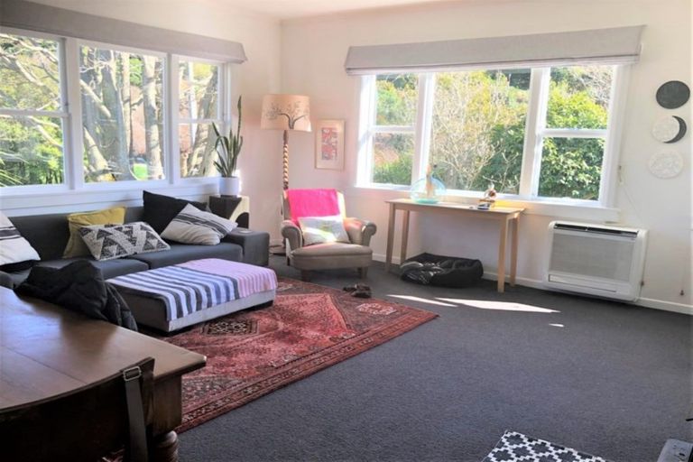 Photo of property in 2 Leicester Street, Picton, 7220